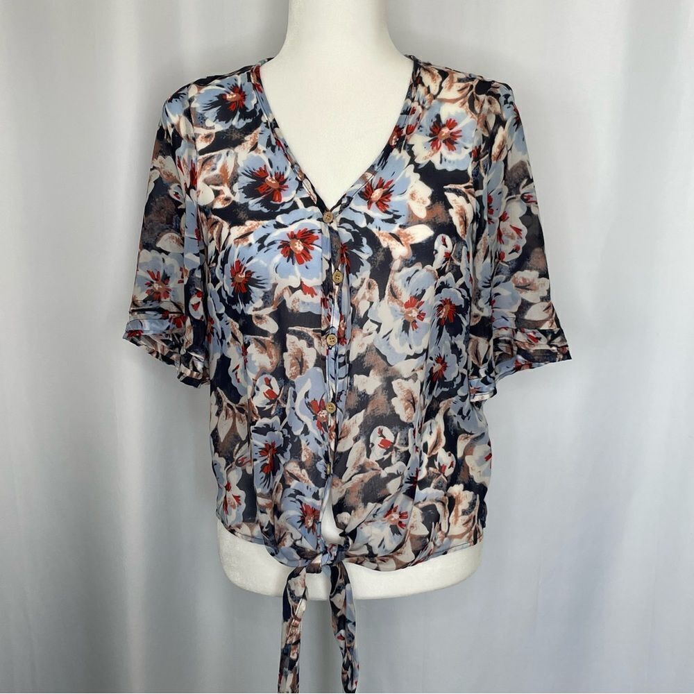 Democracy Navy Floral Top size Medium